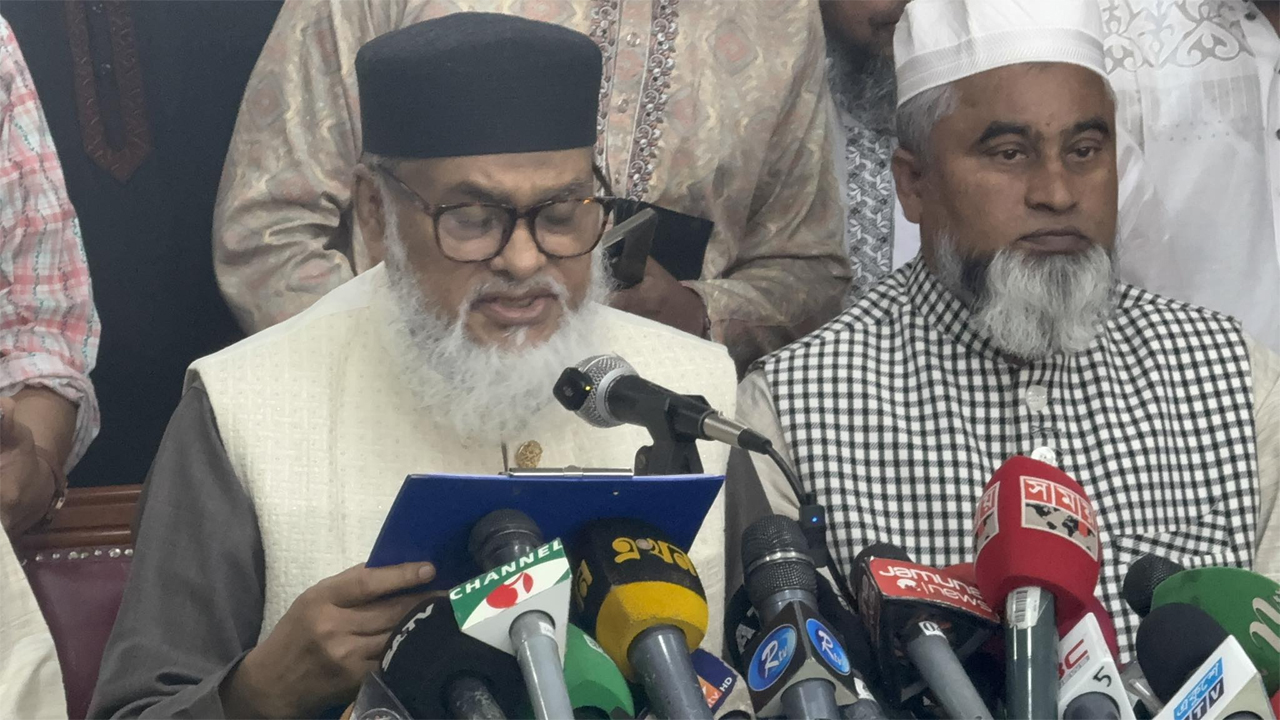 সৌদির সঙ্গে মিল রেখে ঈদ: আমরা বিতর্কের ঊর্ধ্বে থাকতে চাই: ধর্ম উপদেষ্টা